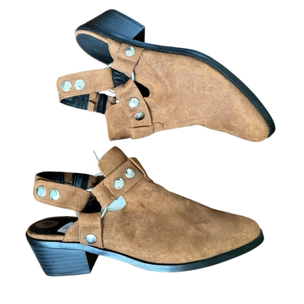 NWT Indigo Tan Mules with Silver Studs and Pointed Toe Size 8M